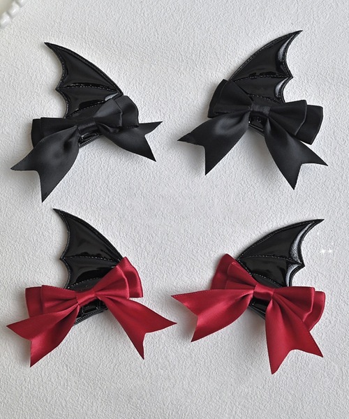 CALIFORNIA OUTFITTERS（カリフォルニア アウトフィッターズ）の「10D1-TJ 小悪魔リボンヘアクリップ コスプレ バッド デビルウイング ヘアアクセ（バレッタ/ヘアクリップ・レディース・ブラック/レッド・ONESIZE）」の3枚目の写真