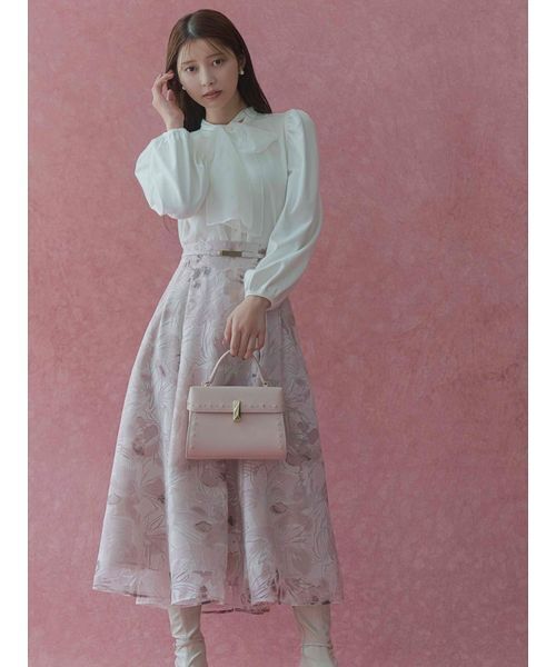 CELFORD（セルフォード）の「リュタンビジュースタッズポシェット（Ｍ）（ショルダーバッグ・レディース・アイボリー/ブラック/グレイッシュベージュ/ライトピンク・F）」の6枚目の写真