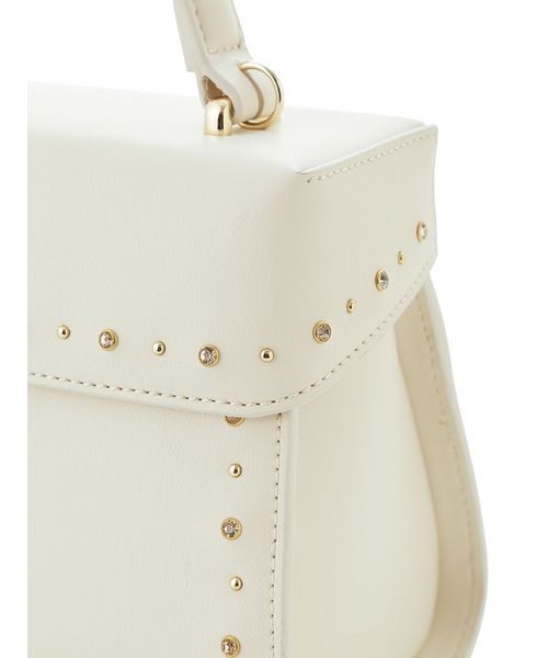 CELFORD スタッズ付きホワイトショルダーバッグ リュタンビジュースタッズポシェット（M）（ショルダーバッグ