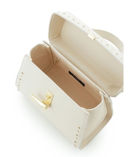 CELFORD（セルフォード）の「リュタンビジュースタッズポシェット（Ｍ）（ショルダーバッグ・レディース・アイボリー/ブラック/グレイッシュベージュ/ライトピンク・F）」の18枚目の写真