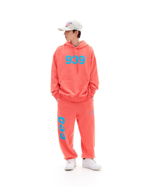 ARCHIVE BOLD（アーカイブボールド）の「939 LOGO HOOD (SALMON)（パーカー・レディース・その他・MEDIUM/SMALL/X-LARGE/LARGE）」の6枚目の写真