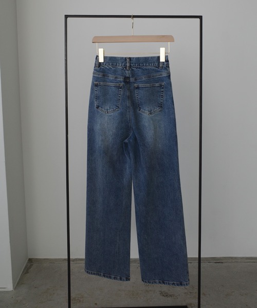 Louere（ルエレ）の「ストレッチハイウエストストレートデニムパンツ[高身長サイズST有り]（デニムパンツ・レディース・ブラック/ライトブルー/ワンウォッシュ・SMALL/MEDIUM/LARGE/X-LARGE/ST）」の11枚目の写真