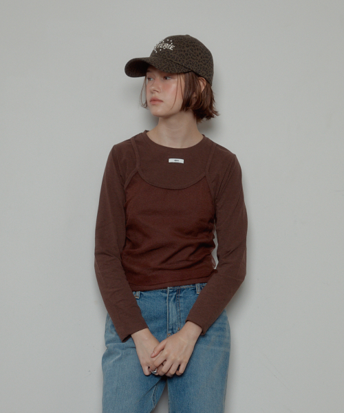 LETERIE(レテリー)の「LONG SLEEVE BUSTIER LAYERED T-SHIRT_BROWN(Tシャツ/カットソー・レディース・ブラウン・FREE)」の3枚目の写真