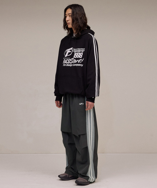 F.ILLUMINATE(フィルミネイト)の「レーシングスピリットラグランフードパーカー-ブラック(パーカー・レディース・その他・MEDIUM/LARGE/SMALL)」の5枚目の写真