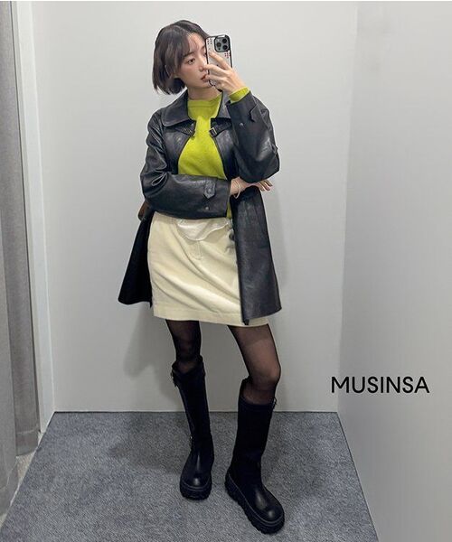 TTUDEMENT(トュードメント)の「CORDUROY MINI SKIRT IVORY(スカート・レディース・その他・SMALL/MEDIUM/LARGE)」の7枚目の写真