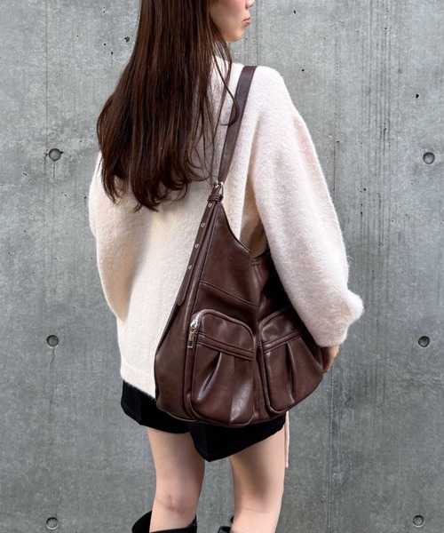 archives（アルシーヴ）の「ポケットワンショルダーバッグ（ショルダーバッグ・レディース・ブラック/ブラウン・FREE）」の16枚目の写真