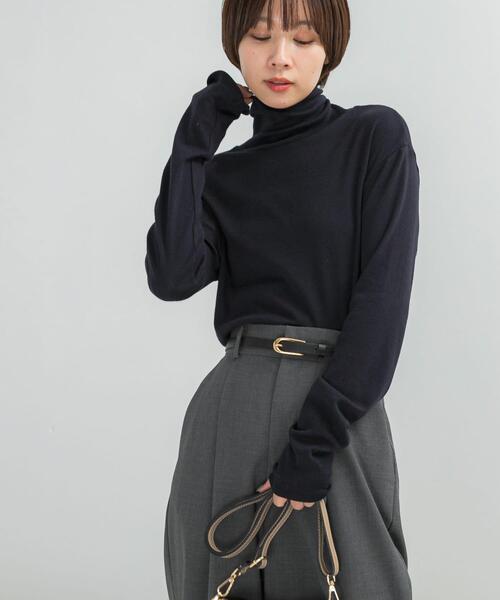 URBAN RESEARCH ROSSO WOMEN(アーバンリサーチ ロッソ)の「コットンカシミヤハイネックカットソー(Tシャツ/カットソー・レディース・ネイビー/オフホワイト/ベージュ系その他・FREE)」の11枚目の写真