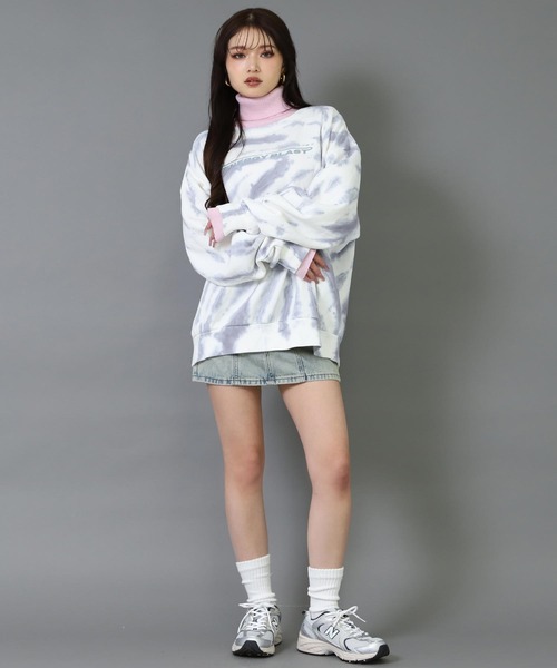 ANAP(アナップ)の「オーバーサイズ タイダイ クルーネック 裏起毛 スウェット(スウェット・レディース・ブラウン/グレー/ブラック・F)」の12枚目の写真