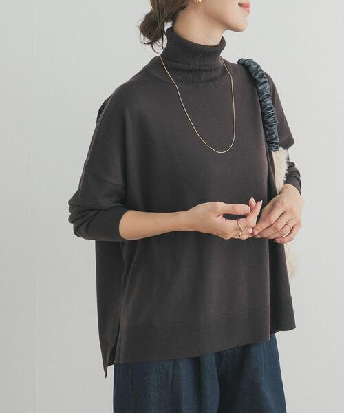 URBAN RESEARCH DOORS(アーバンリサーチドアーズ)の「ウォッシャブルウールタートルネックワイドプルオーバー(ニット/セーター・レディース・モカ/ブラウン/レッド/グリーン・MEDIUM)」の13枚目の写真