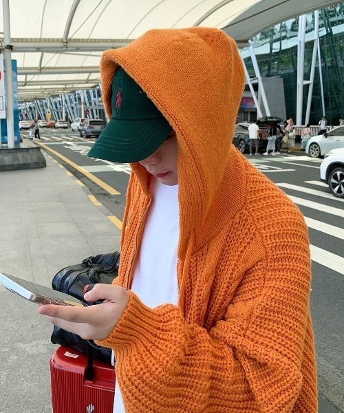 ざっくり編みオレンジフーディーカーデ（ニット/セーター）｜FreeZone