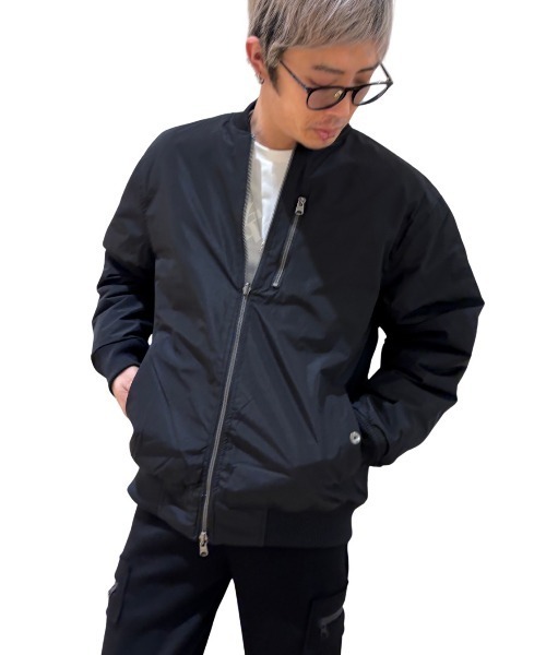 COOK JEANS(クックジーンズ)の「リバーシブルMA-1ジャケット(テーラードジャケット・メンズ・オリーブ×ブラック/ブラック×ホワイト・LARGE/MEDIUM/X-LARGE/SMALL)」の2枚目の写真
