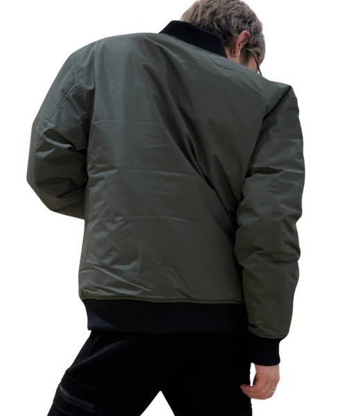 COOK JEANS(クックジーンズ)の「リバーシブルMA-1ジャケット(テーラードジャケット・メンズ・オリーブ×ブラック/ブラック×ホワイト・LARGE/MEDIUM/X-LARGE/SMALL)」の14枚目の写真