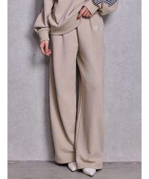 GYDA（ジェイダ）の「GYMINI BUNNYラインスウェットパンツ（スウェットパンツ・レディース・ベージュ/ピンク/ブラック/オフホワイト・FREE）」の3枚目の写真