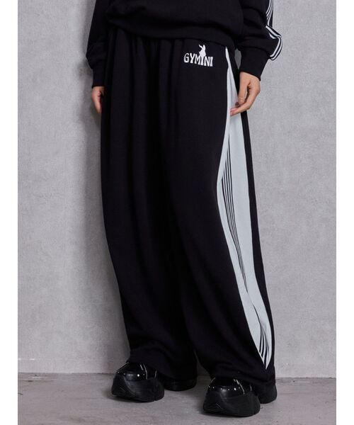 GYDA（ジェイダ）の「GYMINI BUNNYラインスウェットパンツ（スウェットパンツ・レディース・ベージュ/ピンク/ブラック/オフホワイト・FREE）」の2枚目の写真