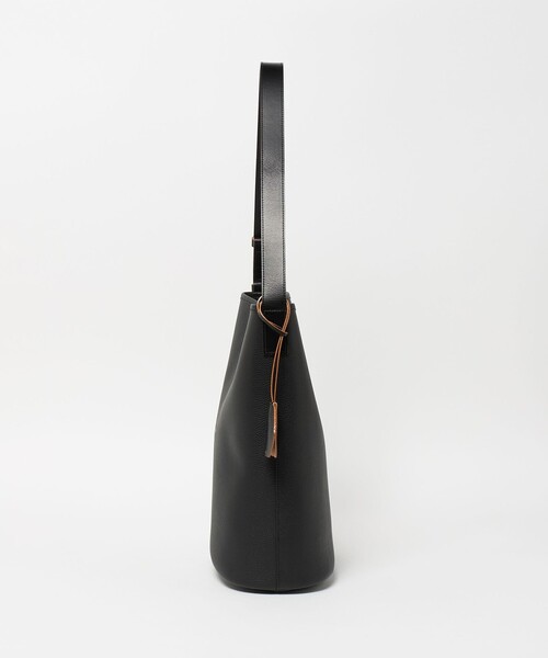 hALON（アーロン）の「＜hALON＞レザー バケットバッグM（トートバッグ・メンズ・ブラック・FREE）」の2枚目の写真