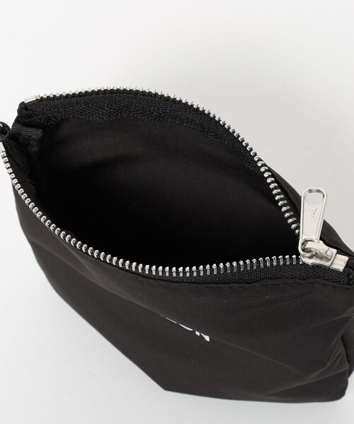 hALON（アーロン）の「＜hALON＞レザー バケットバッグM（トートバッグ・メンズ・ブラック・FREE）」の13枚目の写真