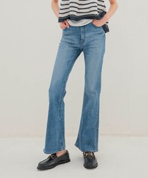YANUK（ヤヌーク）の「YANUK / Bootcut Foggy Light Blue(ブーツカットデニム 57153341)（デニムパンツ）」