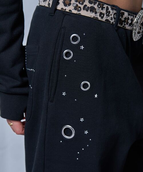 SEQUENZ(シークエンズ)の「※WEB限定 / セットアップ対応 / レディースラインストーンスウェットパンツ / sqnz rhinestone & eyelet sweat pants(その他パンツ・レディース・グレー/ダークネイビー/ライトピンク/ブラック・LARGE/MEDIUM/SMALL)」の12枚目の写真