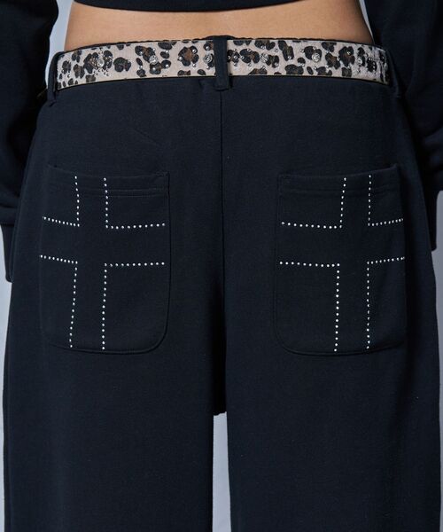SEQUENZ(シークエンズ)の「※WEB限定 / セットアップ対応 / レディースラインストーンスウェットパンツ / sqnz rhinestone & eyelet sweat pants(その他パンツ・レディース・グレー/ダークネイビー/ライトピンク/ブラック・LARGE/MEDIUM/SMALL)」の13枚目の写真