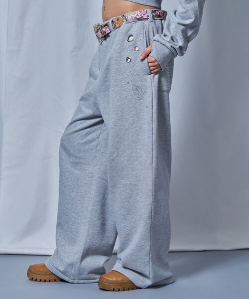 SEQUENZ(シークエンズ)の「※WEB限定 / セットアップ対応 / レディースラインストーンスウェットパンツ / sqnz rhinestone & eyelet sweat pants(その他パンツ・レディース・グレー/ダークネイビー/ライトピンク/ブラック・LARGE/MEDIUM/SMALL)」の18枚目の写真