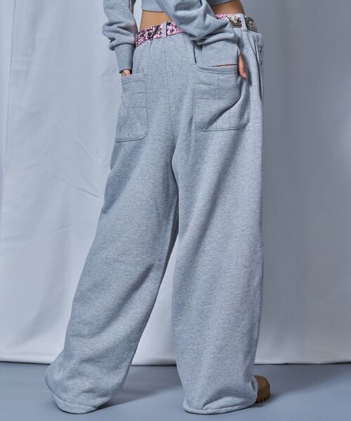 SEQUENZ(シークエンズ)の「※WEB限定 / セットアップ対応 / レディースラインストーンスウェットパンツ / sqnz rhinestone & eyelet sweat pants(その他パンツ・レディース・グレー/ダークネイビー/ライトピンク/ブラック・LARGE/MEDIUM/SMALL)」の20枚目の写真