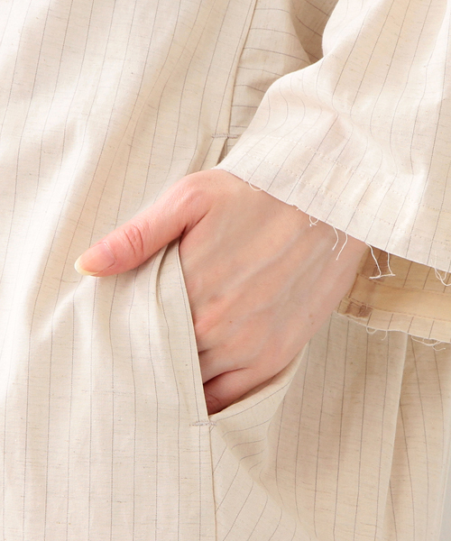 Ray BEAMS（レイビームス）の「RBS / バック ツイスト ロングワンピース（ワンピース・レディース・ブラック/ベージュ・ONE SIZE）」の3枚目の写真