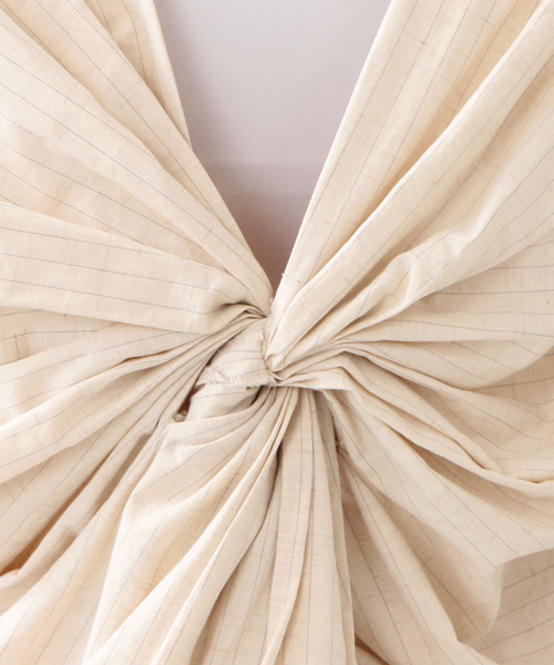 Ray BEAMS（レイビームス）の「RBS / バック ツイスト ロングワンピース（ワンピース・レディース・ブラック/ベージュ・ONE SIZE）」の6枚目の写真