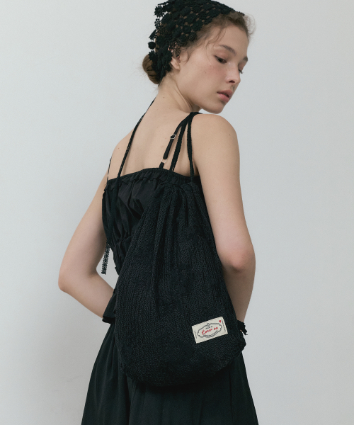 LUCIR ZU(ルシールズ)の「Wildflower Lace String Backpack (black)(バックパック/リュック・レディース・その他・FREE)」の2枚目の写真