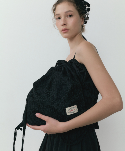 LUCIR ZU(ルシールズ)の「Wildflower Lace String Backpack (black)(バックパック/リュック・レディース・その他・FREE)」の3枚目の写真