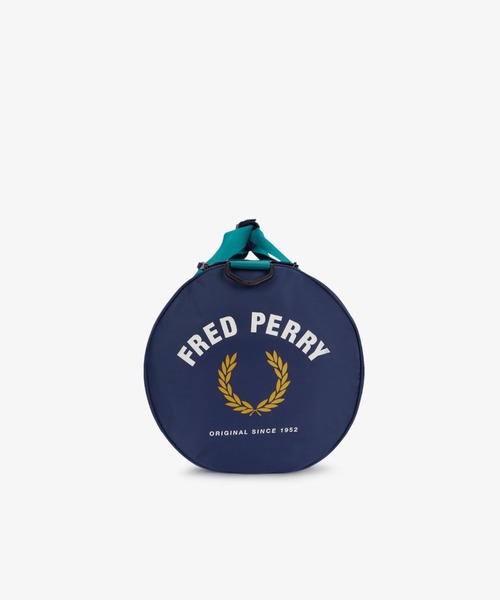 FRED PERRY（フレッドペリー）の「Sport Nylon Large Barrel Bag／スポーツナイロンラージバレルバッグ（ドラムバッグ・メンズ・ダークブルー・ONE SIZE）」の6枚目の写真