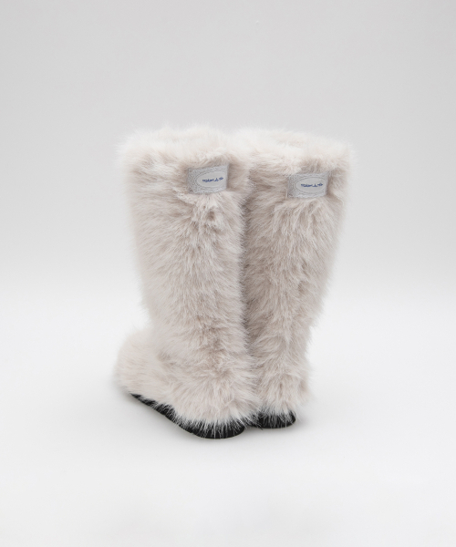 ROLAROLA(ロラロラ)の「FUR LONG BOOTS IVORY(ブーツ・レディース・アイボリー・FREE)」の2枚目の写真