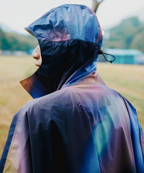 KiU(キウ)の「【FUJI ROCK FESTIVAL‘26 × KiU】キウスタンダードレインポンチョ(レインコート/ポンチョ・メンズ・ブラック系その他/ブルー系その他・FREE)」の10枚目の写真