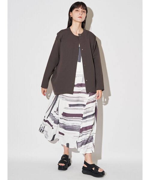 ELENDEEK(エレンディーク)の「コクーンフォルムカーディガン(カーディガン/ボレロ・レディース・ブラック/ブラウン/ピンク/ミント/オフホワイト・FREE)」の10枚目の写真