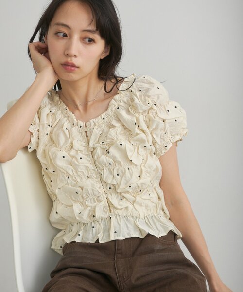【2点】Kastane クシュクシュブラウス　ホワイト&サックス 累計販売数3万枚!/再追加/着痩せ◎】クシュクシュブラウス（シャツ