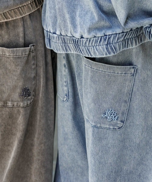 PBLIM（ページボーイリム）の「《UNISEX/まるでデニム見え！/紫外線カット/ストレッチ》マルデニイージーワイドパンツ（デニムパンツ・レディース・ブラック/ブルー・LARGE/MEDIUM）」の3枚目の写真