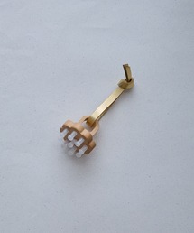 HASHIBAMI（ハシバミ）の「【HASHIBAMI】天然石 フラワー カッサチャーム（キーホルダー）」