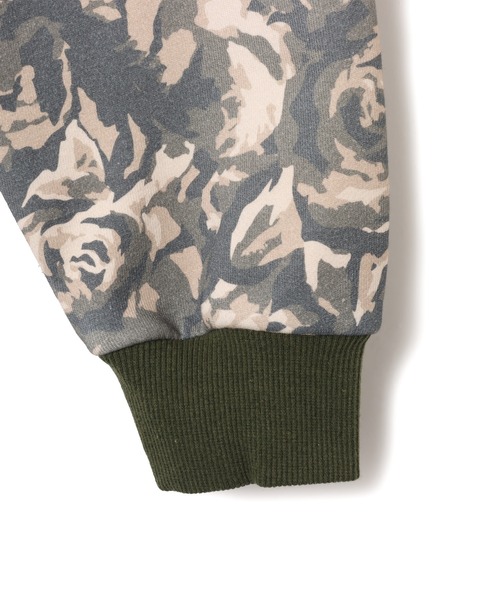 atmos pink(アトモスピンク)の「atmos pink Rose Camouflage Zip-up Hoodie / アトモス ピンク ローズ カモフラージュ ジップアップ フーディ(パーカー・レディース・ピンク/カーキ・FREE)」の15枚目の写真