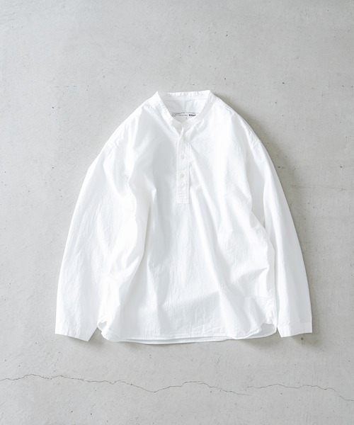 quadro（クオドロ）の「コットン裾ダーツプルオーバーシャツ（シャツ/ブラウス・メンズ・ブラック/ライトグレー/ホワイト・LARGE/MEDIUM）」の2枚目の写真