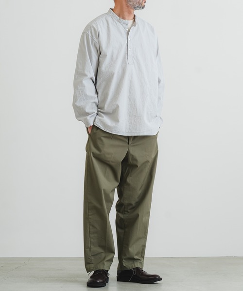 quadro（クオドロ）の「コットン裾ダーツプルオーバーシャツ（シャツ/ブラウス・メンズ・ブラック/ライトグレー/ホワイト・LARGE/MEDIUM）」の19枚目の写真