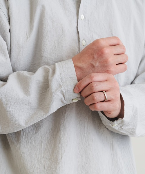 quadro（クオドロ）の「コットン裾ダーツプルオーバーシャツ（シャツ/ブラウス・メンズ・ブラック/ライトグレー/ホワイト・LARGE/MEDIUM）」の21枚目の写真