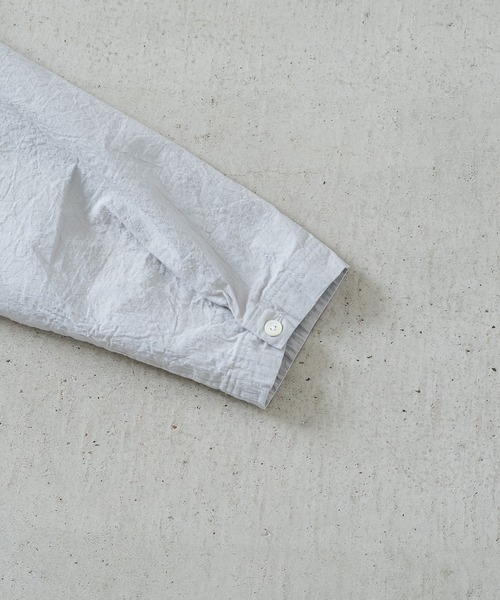 quadro（クオドロ）の「コットン裾ダーツプルオーバーシャツ（シャツ/ブラウス・メンズ・ブラック/ライトグレー/ホワイト・LARGE/MEDIUM）」の14枚目の写真