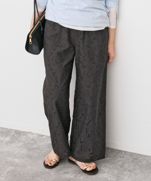 Spick & Span（スピックアンドスパン）の「TICCA / ティッカ フラワーレースパンツ（その他パンツ・レディース・チャコールグレー/ホワイト・FREE）」の7枚目の写真