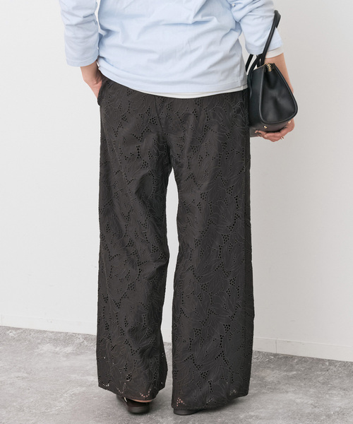 Spick & Span（スピックアンドスパン）の「TICCA / ティッカ フラワーレースパンツ（その他パンツ・レディース・チャコールグレー/ホワイト・FREE）」の10枚目の写真