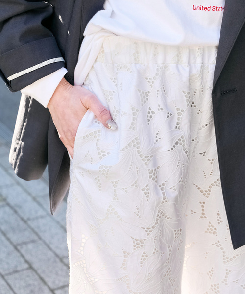 Spick & Span（スピックアンドスパン）の「TICCA / ティッカ フラワーレースパンツ（その他パンツ・レディース・チャコールグレー/ホワイト・FREE）」の19枚目の写真
