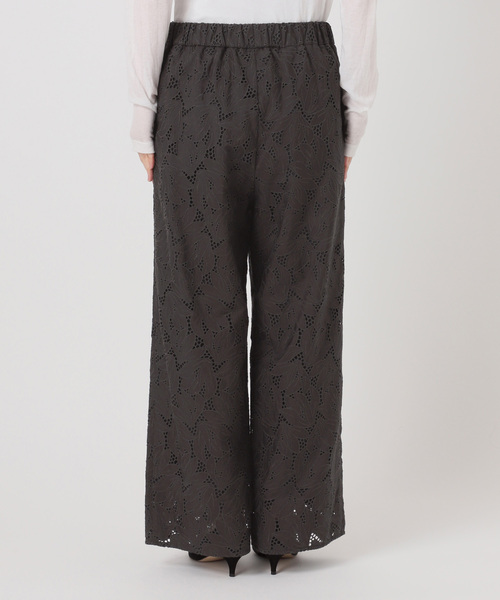 Spick & Span（スピックアンドスパン）の「TICCA / ティッカ フラワーレースパンツ（その他パンツ・レディース・チャコールグレー/ホワイト・FREE）」の22枚目の写真