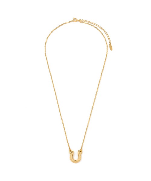 CRIMIE（クライミー）の「LETTER RIBBON HORSE SHOE NECKLACE 24KDP（ネックレス・メンズ・ゴールド・ONE SIZE）」の2枚目の写真