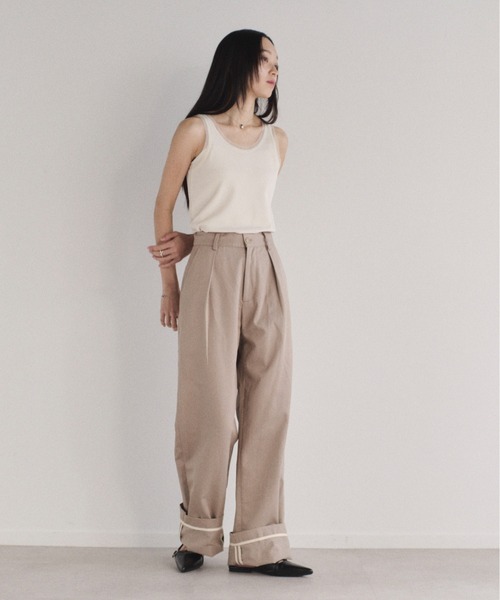SOYEN（ソイエン）の「ロールアップパイピングワイドパンツ（その他パンツ・レディース・ベージュ/ネイビー・F）」の7枚目の写真