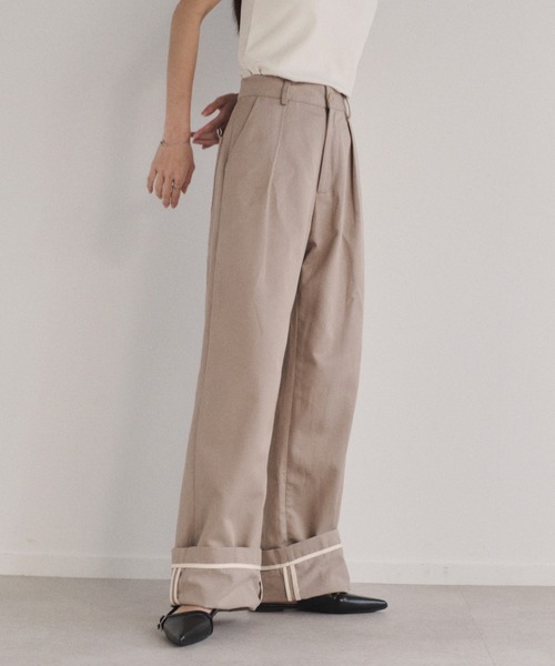 SOYEN（ソイエン）の「ロールアップパイピングワイドパンツ（その他パンツ・レディース・ベージュ/ネイビー・F）」の16枚目の写真