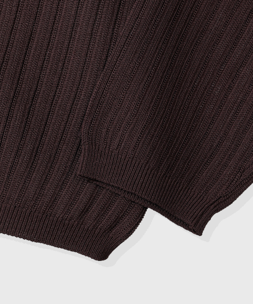 KIIMUIR(キミュア)の「クールタッチヘンリーネッククロップニット_ブラウン(ニット/セーター・メンズ・ブラウン・MEDIUM/LARGE/X-LARGE)」の2枚目の写真