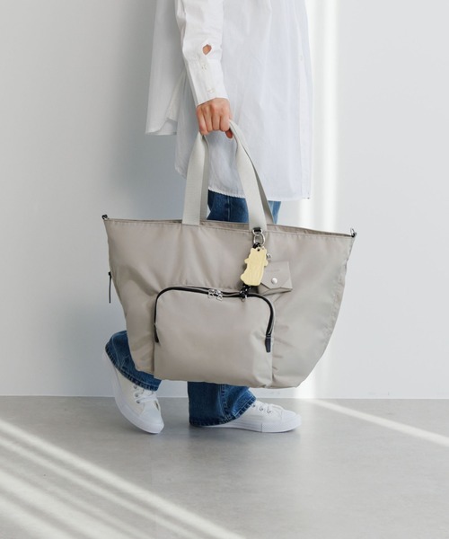 ace.(エース)の「トートバッグ フィカス 30L ace.×HAyU 19107(トートバッグ・レディース・ブラック/ライトグレー/チャコール・FREE)」の3枚目の写真